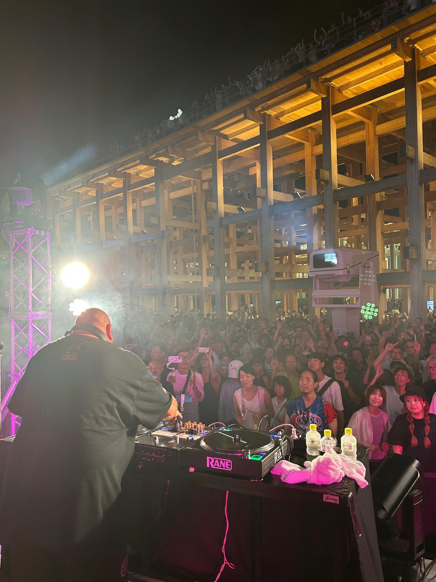 05ea95a3-5eb3-4252-a484-5d27bcc5391e