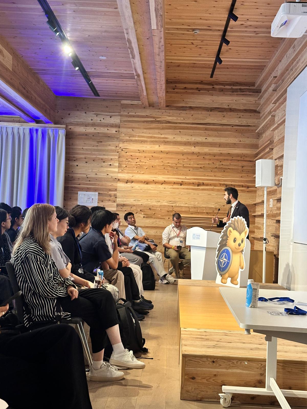 4b191e98-3f2a-4fdd-ae2b-2953c166008c