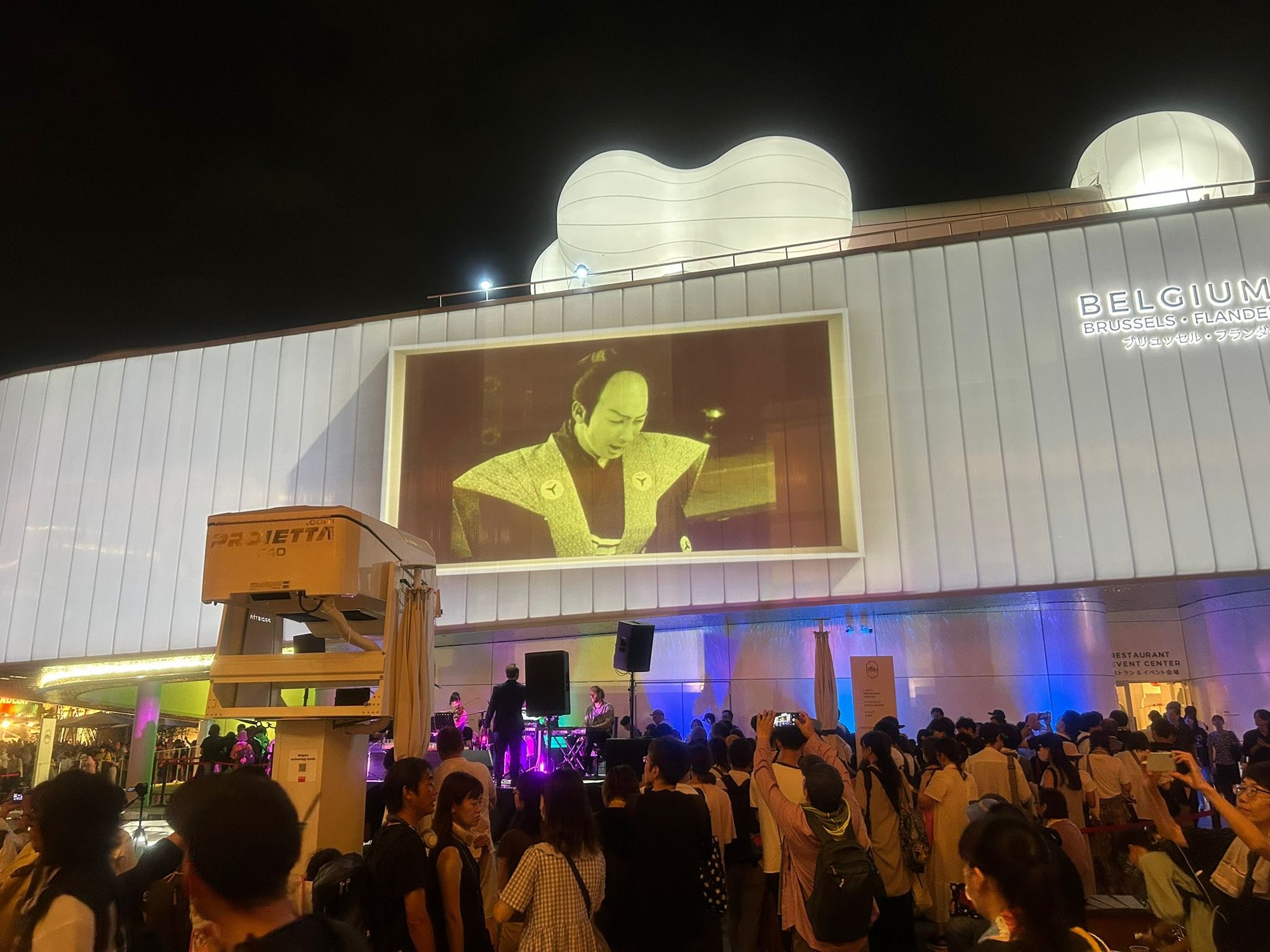 4cbcc265-54d5-4dcd-9f71-b946626ee699-1