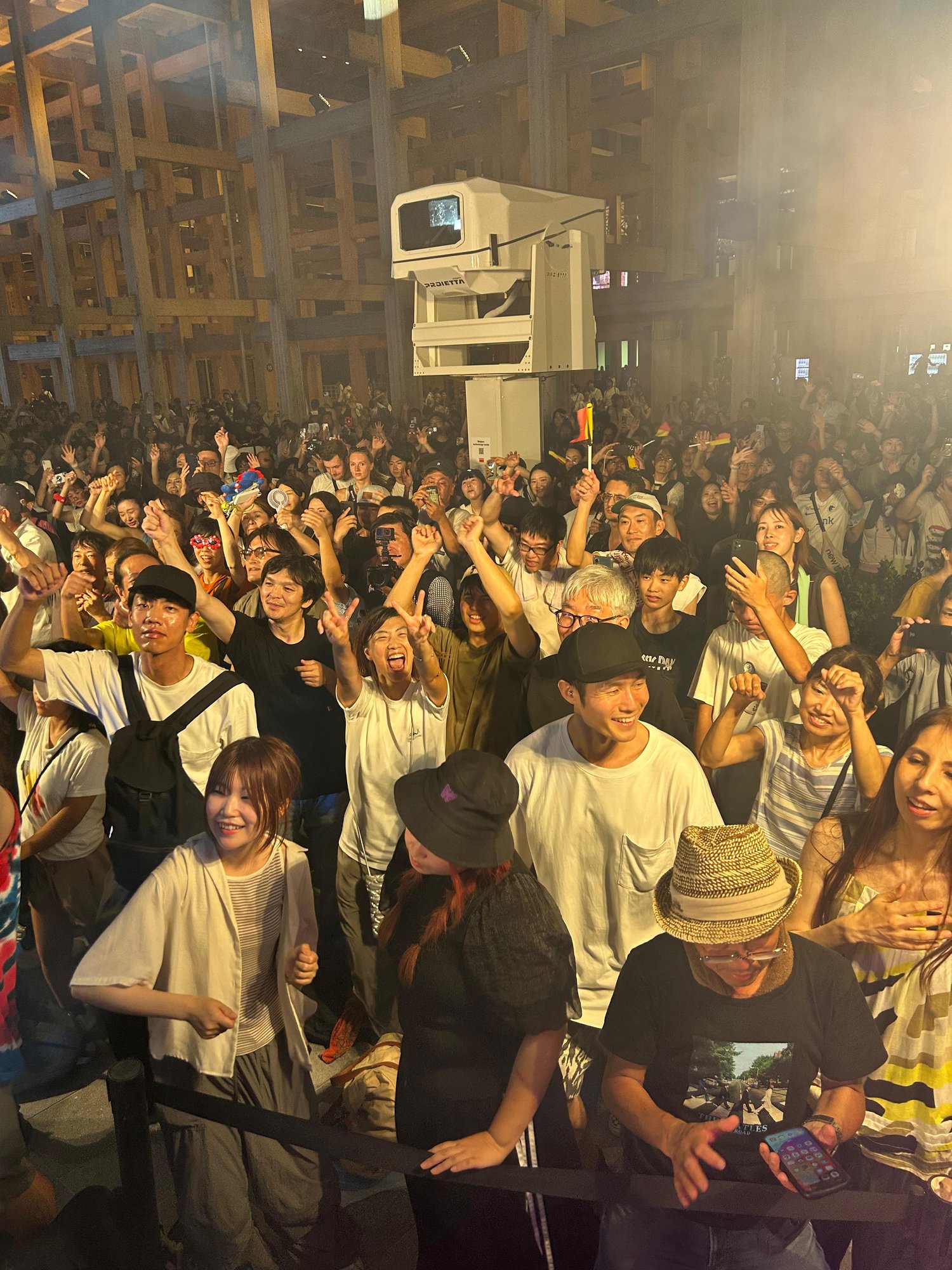 88b09a0e-d883-4438-94e3-933b387d0558