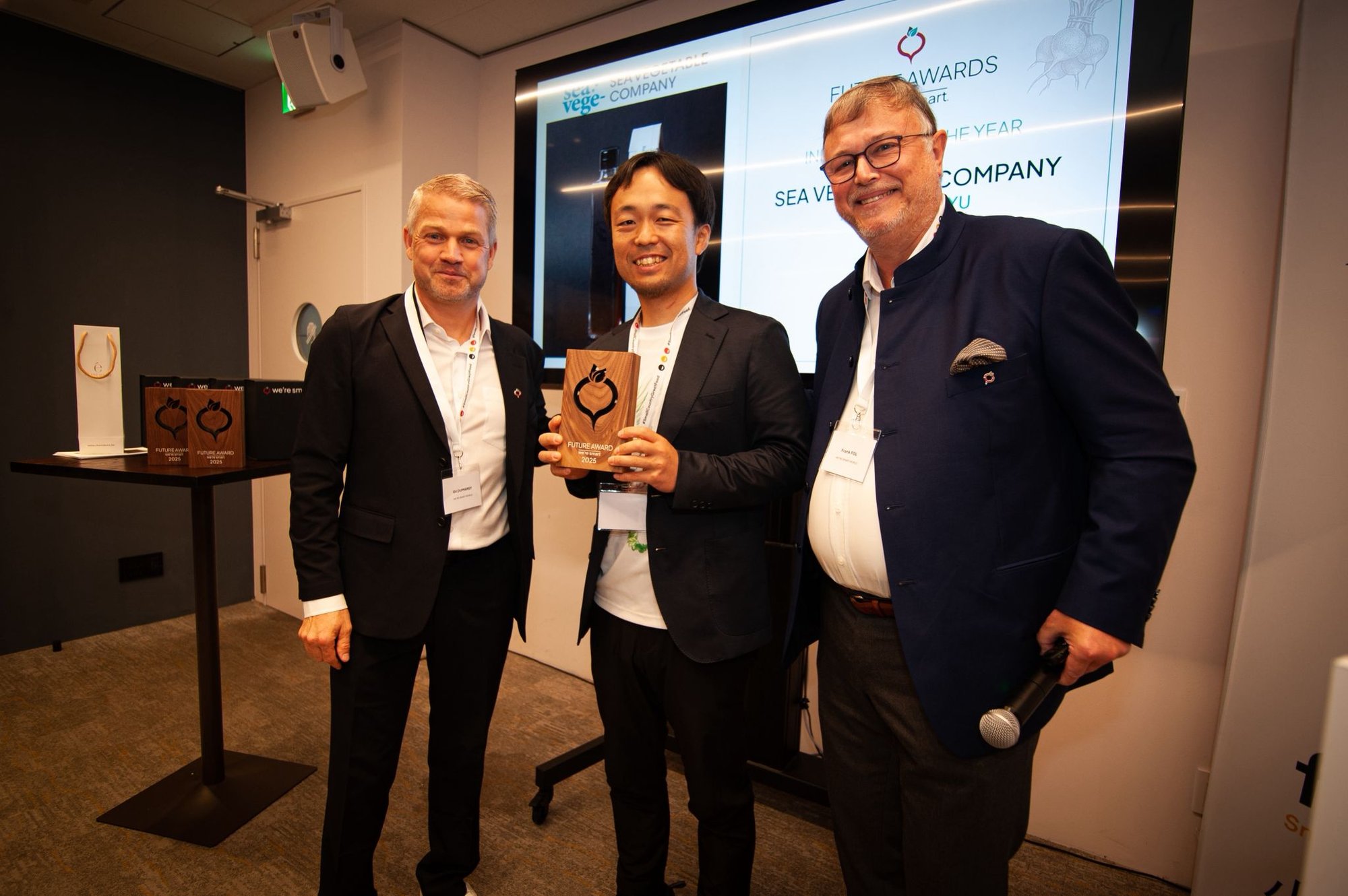 dd12618f-46e7-4350-9b7f-cfa40bf5f778