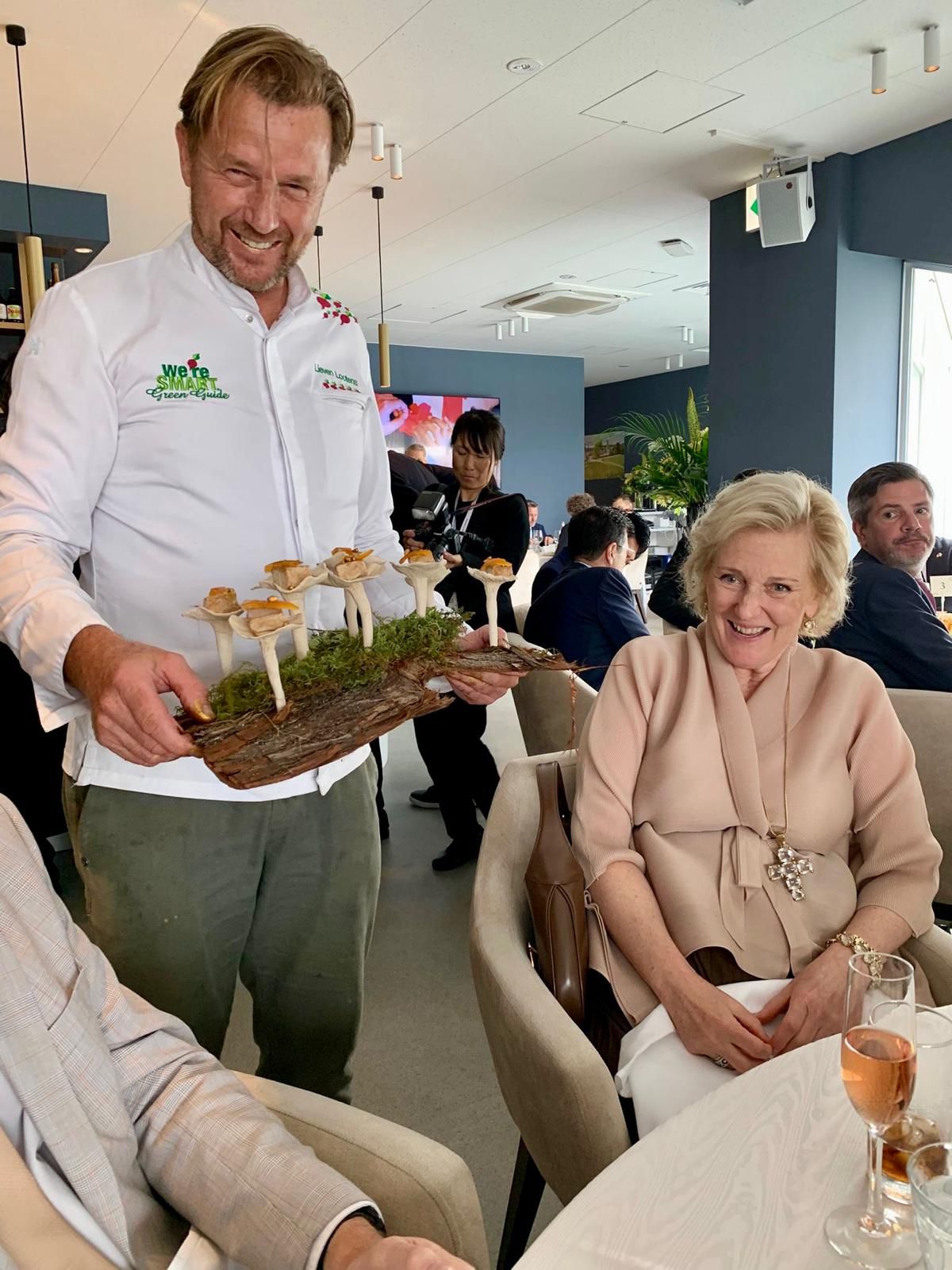 7a124e59-c6a5-4562-8bac-edf8724ece4a