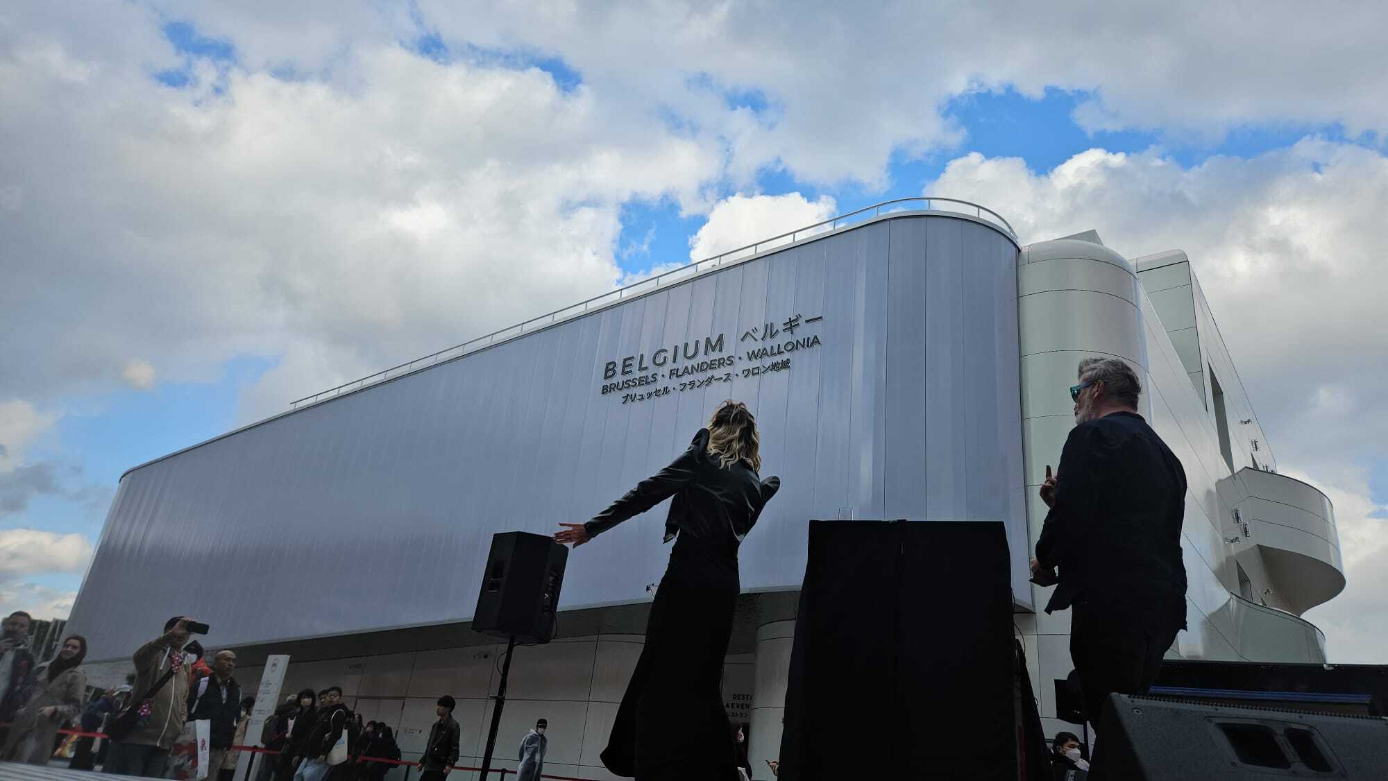 8b6cae87-9c5d-460e-8d18-fb77fdecdb7e