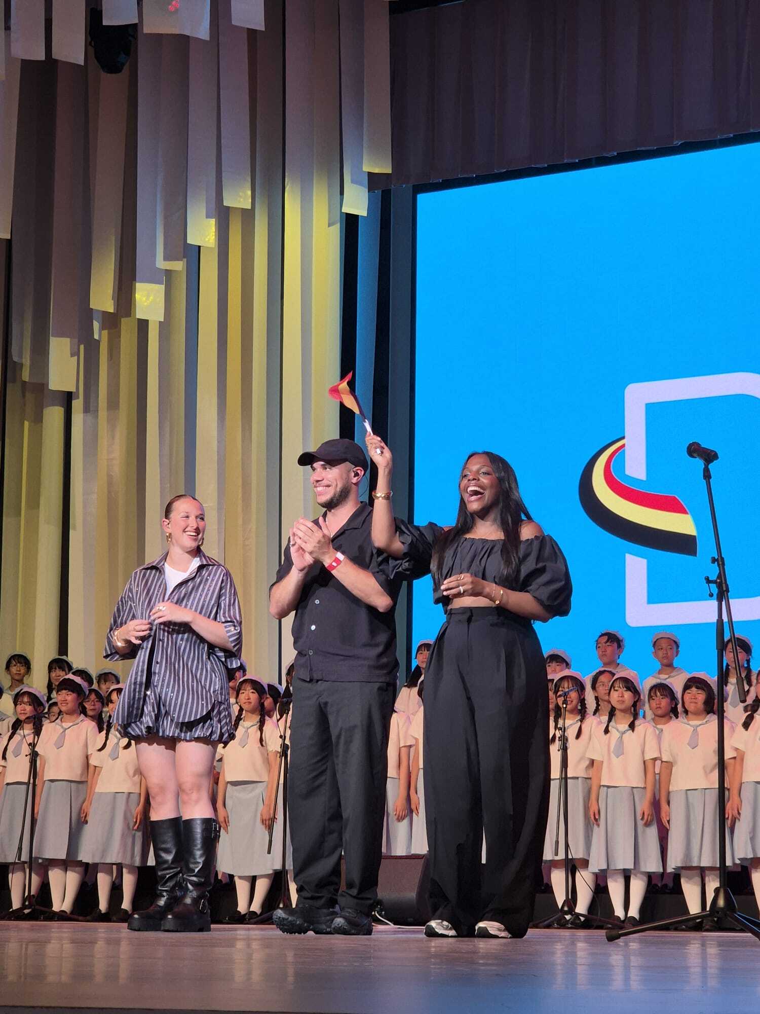 9067cb41-f5ad-48fa-9701-02b9b809f412